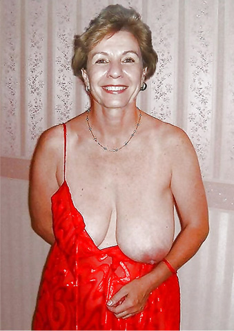 Alte Frau mit dicken möbse will ficken Alte Frau mit dicken möbse will ficken