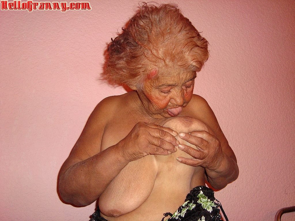 Mexikanische Oma mit sexy Natur Hängetitten GEILEOMAS Hahnrei 1024x768 Foto Mexikanische Oma mit sexy Natur Hängetitten GEILEOMAS Bild Foto